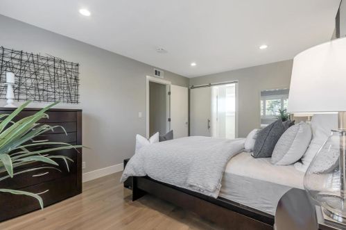 1685 Grizilo Dr, San Jose CA  95124-1920 exterior