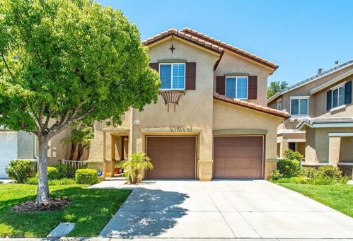 24153 Tango Dr, Santa Clarita, CA 91354-1568