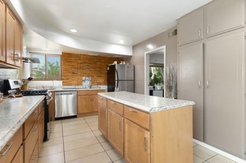 1300 Sumner Ave, Lake Elsinore CA  92530-3216 exterior