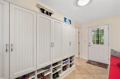 434 Quidnessett Rd, North Kingstown RI  02852-1500 exterior