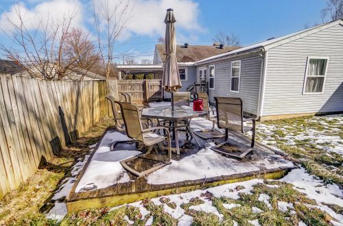 1483 Burnett Rd, Springfield OH  45505-3411 exterior