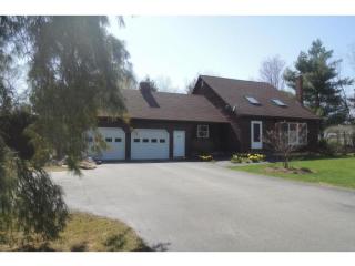 9 Birchwood Dr, Derby, VT 05829-9665