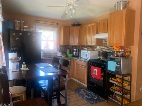 265 1st Ave, Manville NJ  08835-1302 exterior