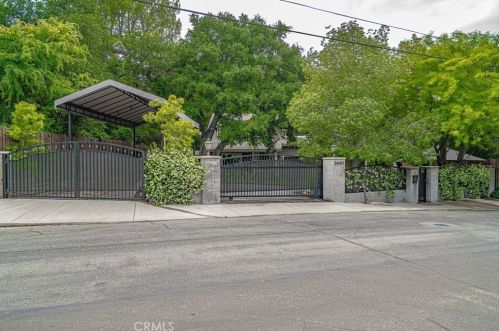 24183 Cross St, Santa Clarita, CA 91321-3827