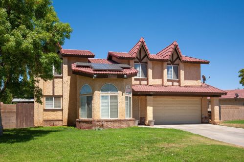 1825 Nessa Dr, Lancaster, CA 93535-5775