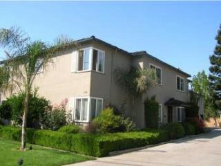 678 Victor Way, Mountain View CA  94040-2560 exterior