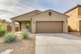 913 Del Rio St, Chandler, AZ 85225-8156