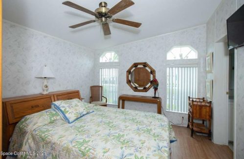 949 Wren Cir, Sebastian FL  32976-7508 exterior