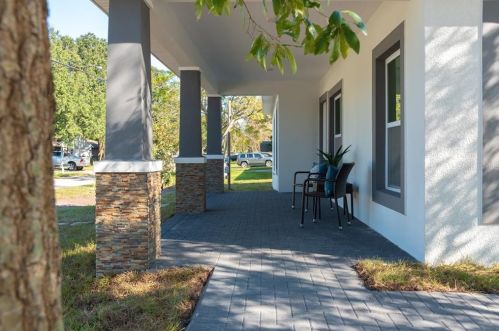 238 Maple Ave, Palm Harbor, FL 34684-1237