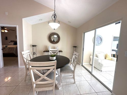 2062 Floresta Dr, Fort Pierce FL  34984-4706 exterior