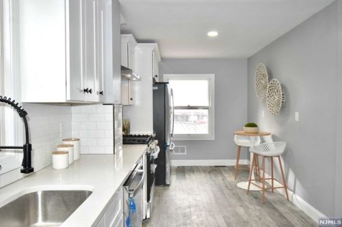 23 Grv St, Ridgefield Park NJ  07660-1442 exterior