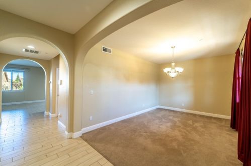 813 Golden Pond Dr, Manteca CA  95336-8284 exterior