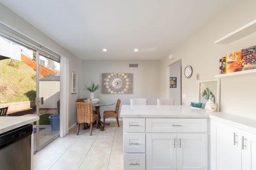 11387 Dalby Pl, San Diego CA 92126-1541 exterior