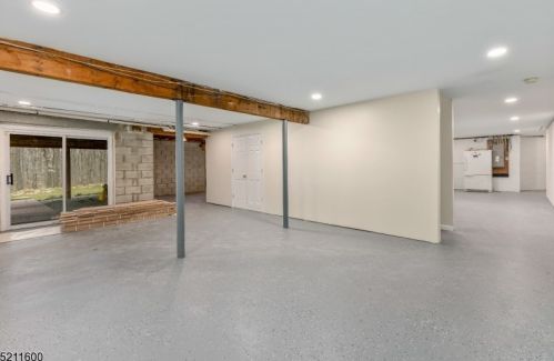 9 Natale Dr, Sparta NJ  07871-3032 exterior