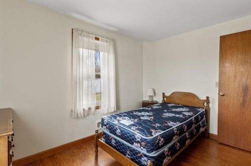 7 Mott St, Providence RI  02909-6024 exterior