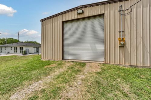 5049 Brookside Rd, Pearland TX 77581-7974 exterior