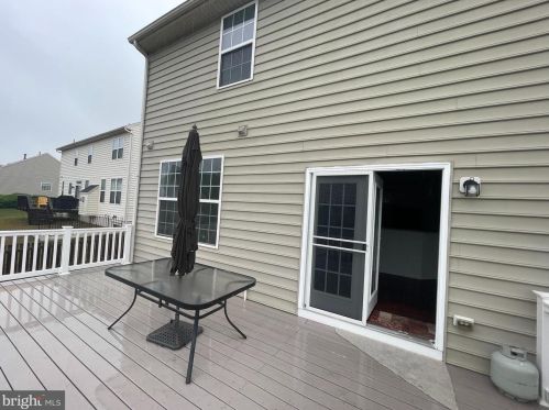 7 Ivy Spring Ln, Fredericksburg VA  22406-8205 exterior