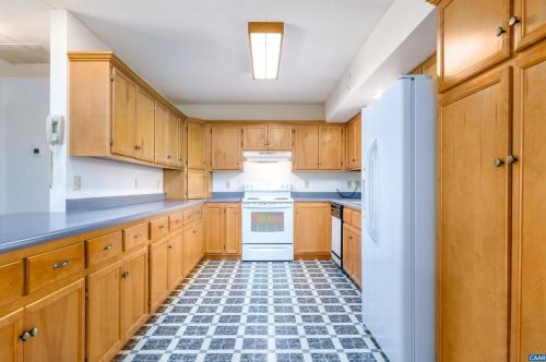 425 Westwood Rd, Stanardsville VA  22973-3063 exterior