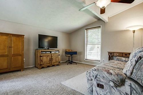1105 Mossvine Dr, Plano TX  75023-4926 exterior