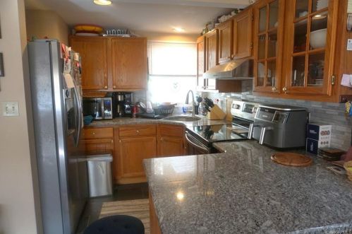 4 Lodge Dr, Greenwood Lake NY  10925-4148 exterior