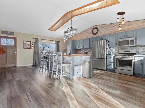 6443 127th St, Kenosha WI  53158-3657 exterior