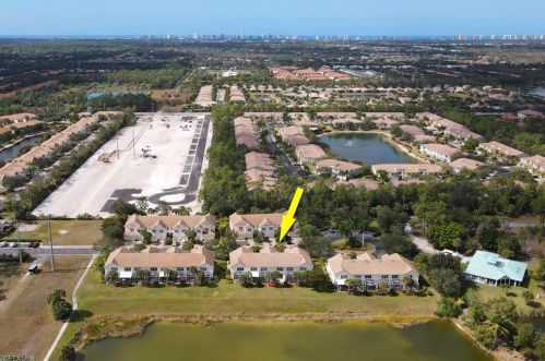 1038 Albany Ct, Naples FL  34105-4814 exterior