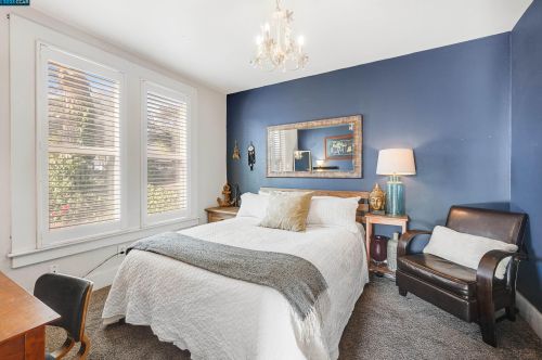 1422 2nd St, Benicia, CA 94510-2838