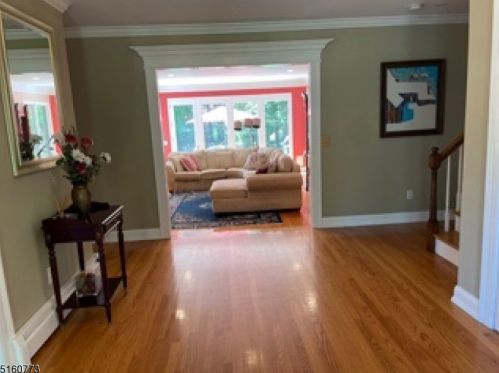 44 Ferguson Rd, Warren NJ  07059-6908 exterior