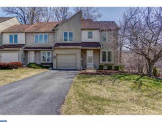 64 Winged Foot Dr, Romansville, PA 19320-1991