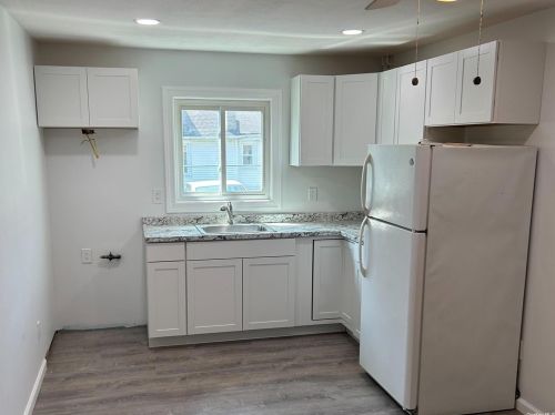 621 Wellwood Ave, North Lindenhurst NY  11757-2040 exterior