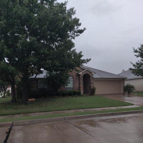 924 Cedar Ridge Ln, Burleson TX  76028-8124 exterior