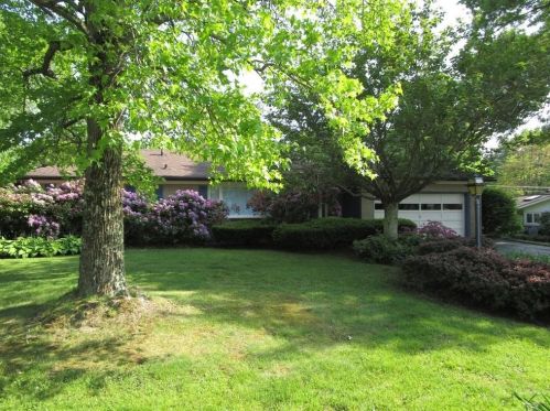 1131 Carmont Dr, Meadville, PA 16335-2818