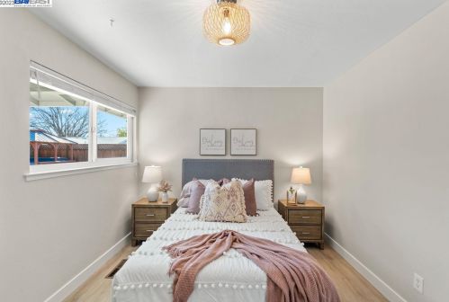 1455 Hudson Way, Livermore CA  94550-5550 exterior