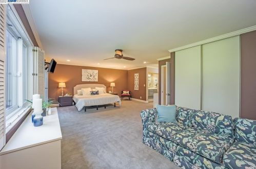 5230 Riverdale Ct, Pleasanton CA  94588-3759 exterior