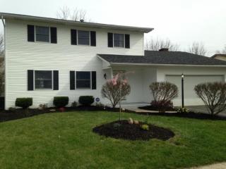 1602 Delgany St, Columbus, OH 43228-3419