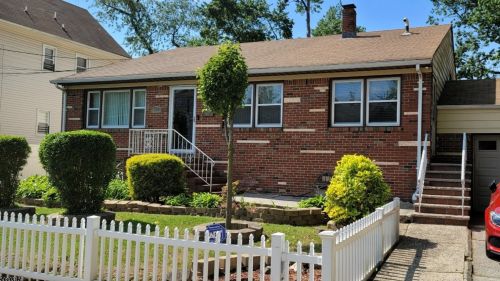 421 Georges Pl, Roselle, NJ 07203-2225