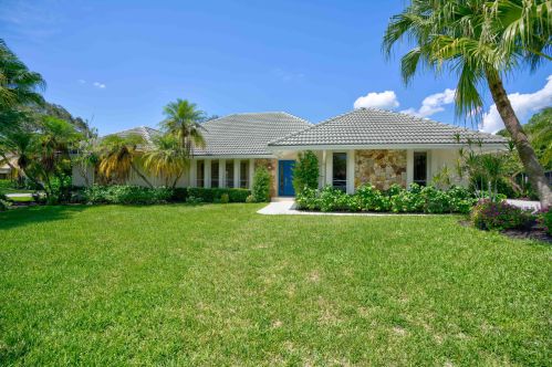6 Balfour Ct, West Palm Beach, FL 33418-7021