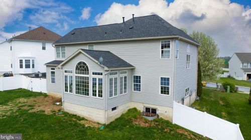 3555 Hardwood Ter, Spring Grove PA  17362-9104 exterior