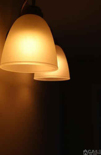 212 Freeman St, Woodbridge NJ  07095-3128 exterior