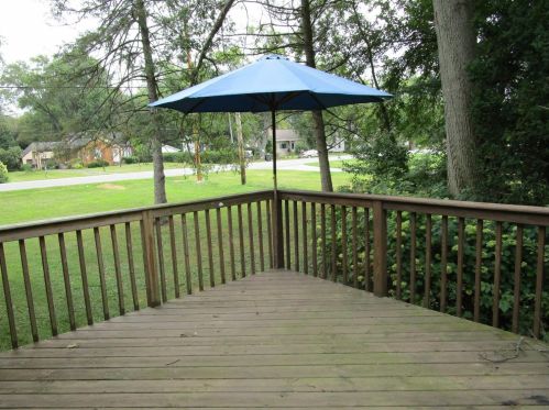 6142 Grand Blvd, Hobart, IN 46342-6608