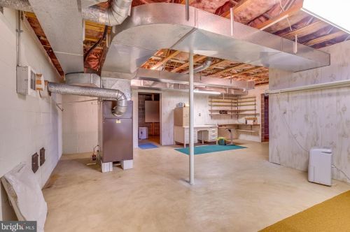 147 Euclid Ave, Charles Town WV  25414-1111 exterior