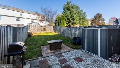 137 Apple Grove Ln, Littlestown PA  17340-1159 exterior