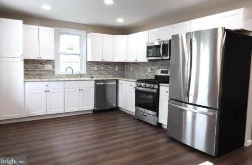 22 Stuyvesant Dr, Wilmington DE  19809-3435 exterior