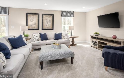 2494 Jane Ln, Gilbertsville, PA 19525-9154