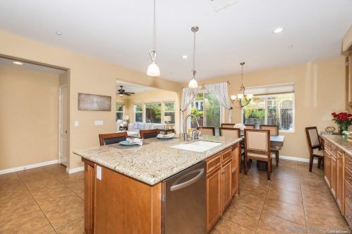 16964 Silver Crest Dr, San Diego CA  92127-2818 exterior