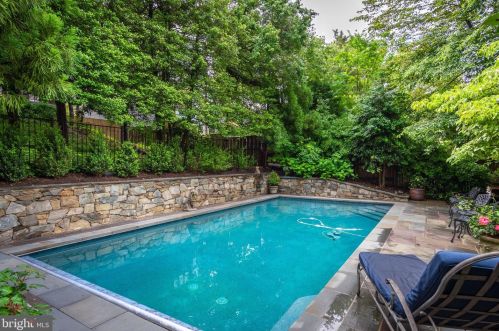 2235 49 St, Washington DC 20007-1057 exterior