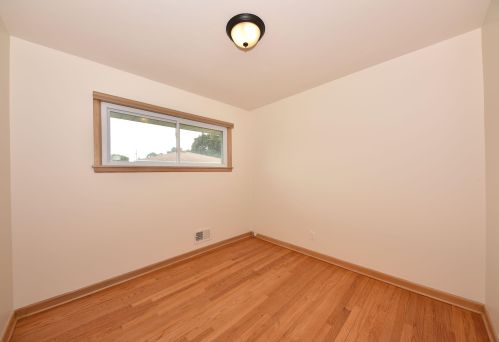 7446 Burdick Ave, Milwaukee WI 53219-3602 exterior