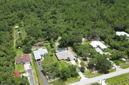 4845 20th Ave, Naples FL  34117-9125 exterior