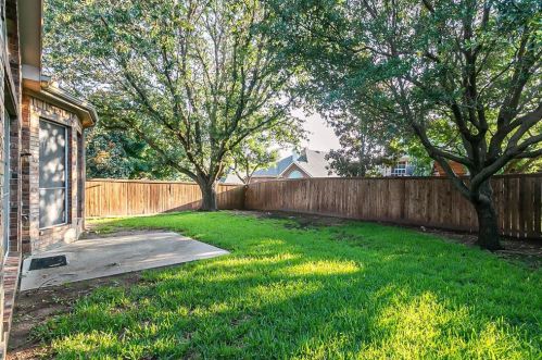 3609 Sutters Way, Lewisville TX  75022-2941 exterior