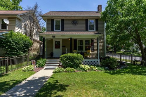 129 Innis Ave, Poughkeepsie, NY 12601-2823